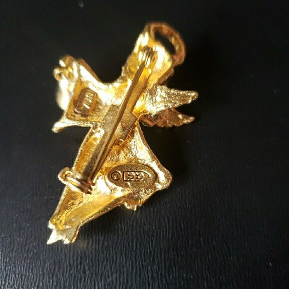 Vintage Gold tone Angel Brooch Halo and Bell 1.5 nch Signed C.C. - Picture 2 of 5